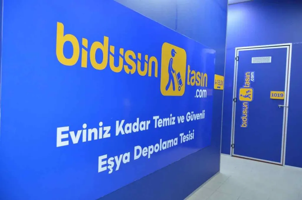 Bidüşüntaşın ekibi